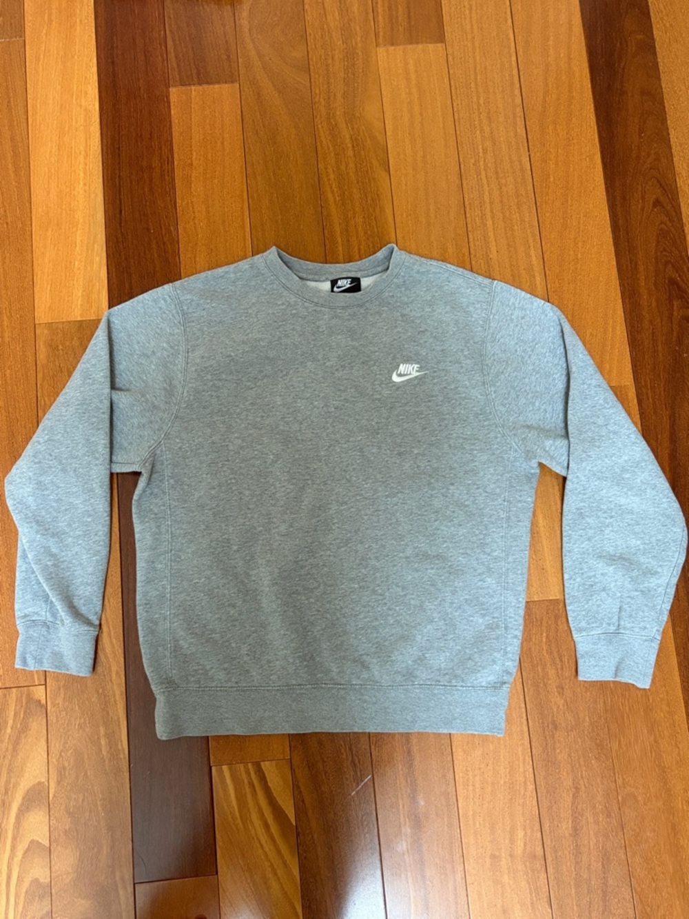 Nike Men’s Heather Gray Crewneck Sweatshirt